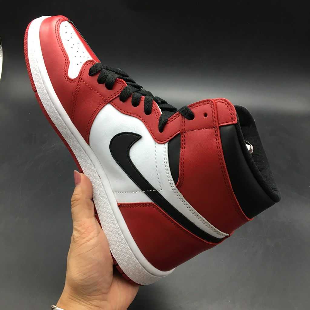 Air Jordan 1 AA3834-102